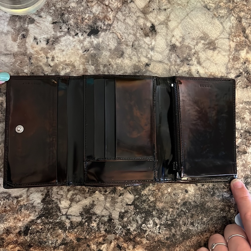 Prada Wallet - Picture 5 of 5